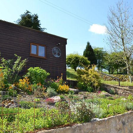 The Warren Lodge Cabin At Ashes Farm, Near Settle Bagian luar foto