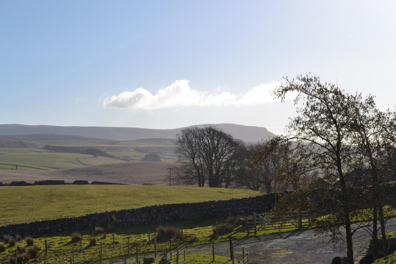 The Warren Lodge Cabin At Ashes Farm, Near Settle Bagian luar foto