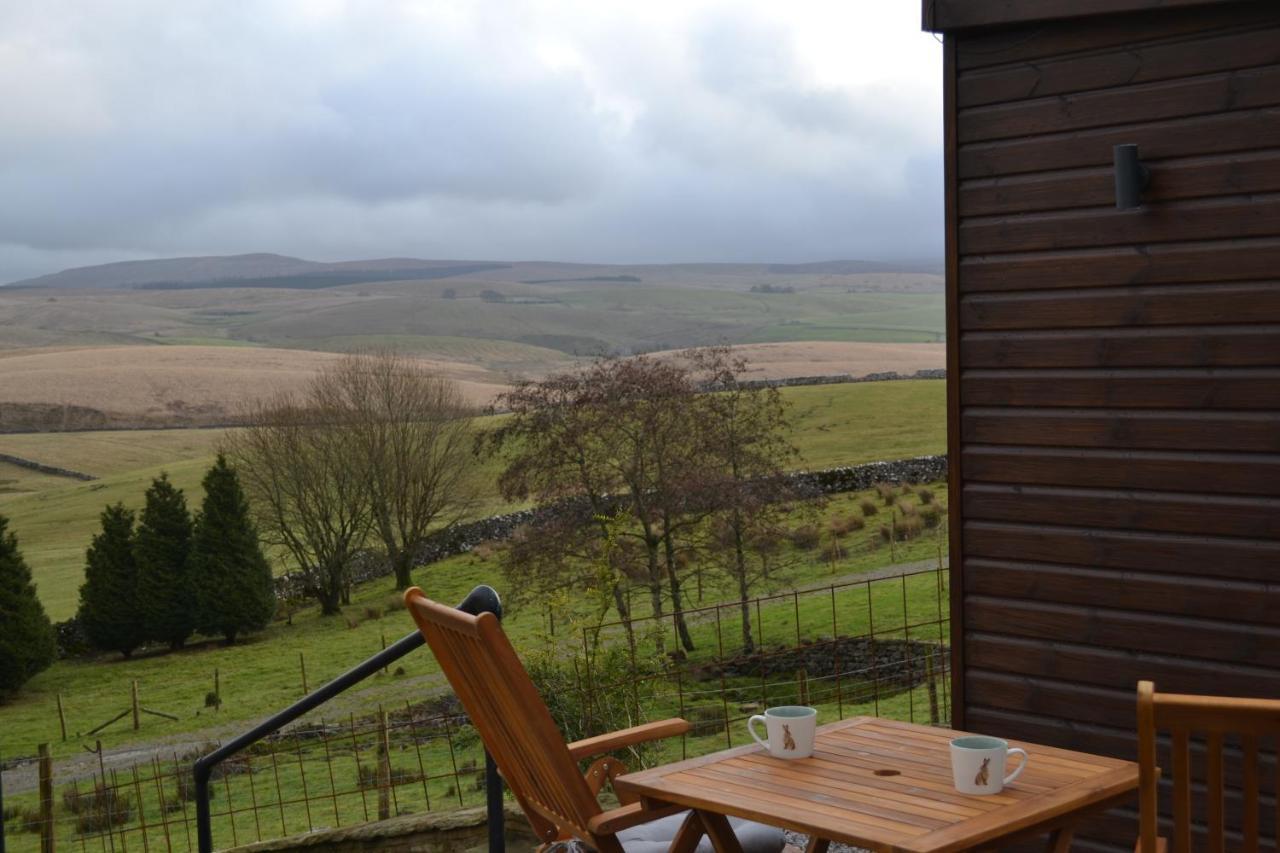 The Warren Lodge Cabin At Ashes Farm, Near Settle Bagian luar foto