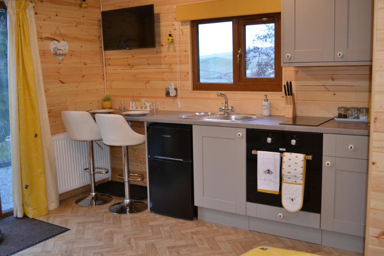 The Warren Lodge Cabin At Ashes Farm, Near Settle Bagian luar foto