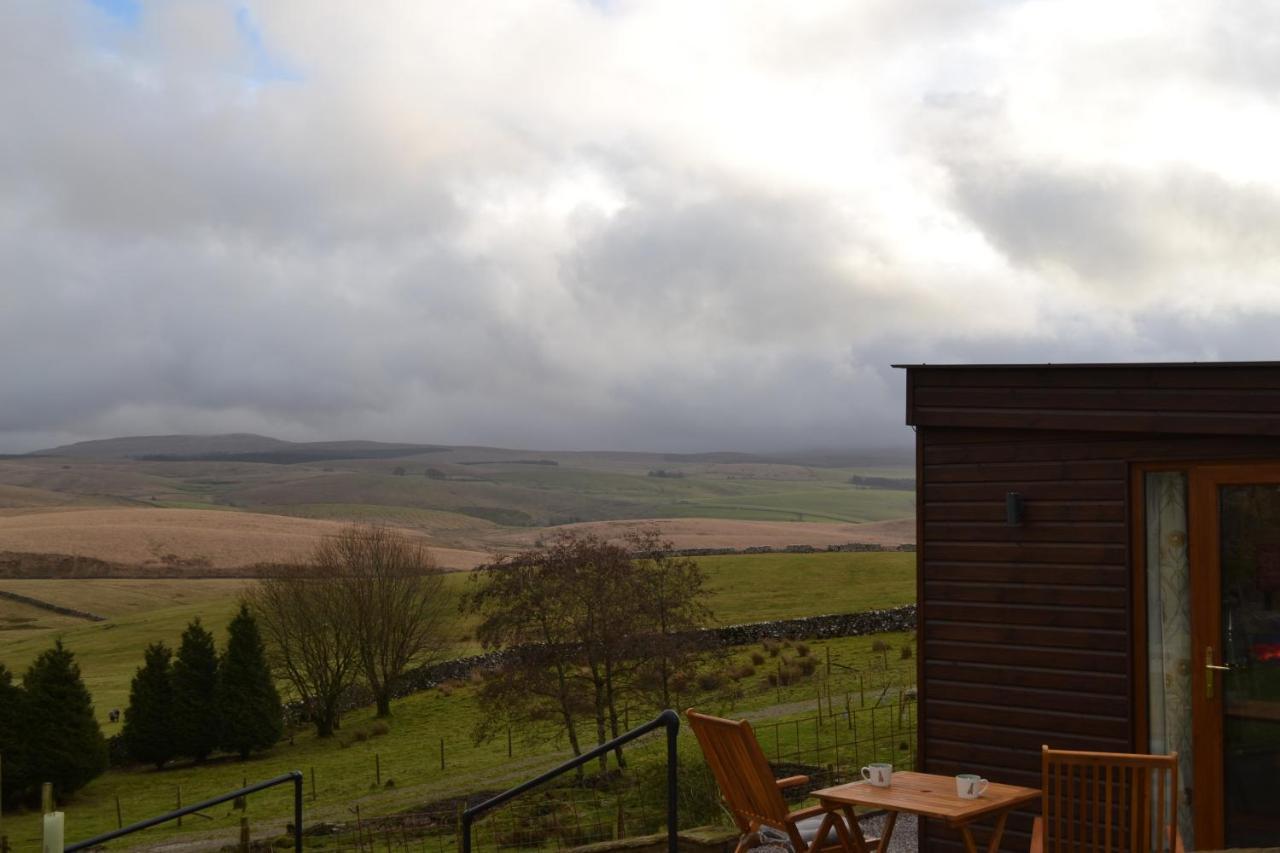 The Warren Lodge Cabin At Ashes Farm, Near Settle Bagian luar foto